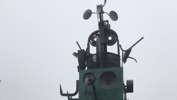 Памятник на картофельной ферме в Сита Элия