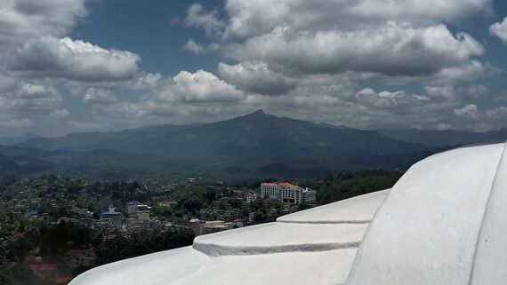 Храм Бахираваканда