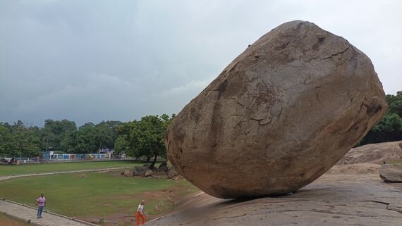 Масляный шар Кришны